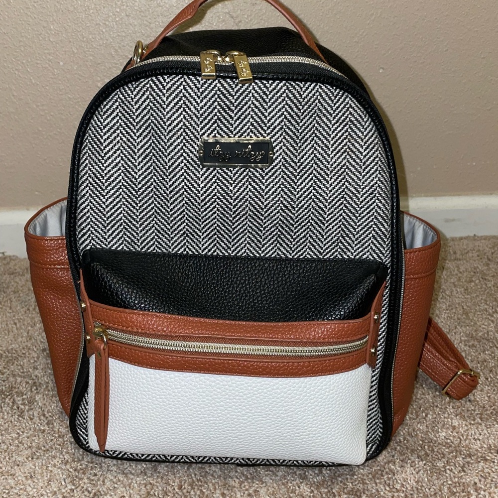 Itzy ritzy mini diaper bag